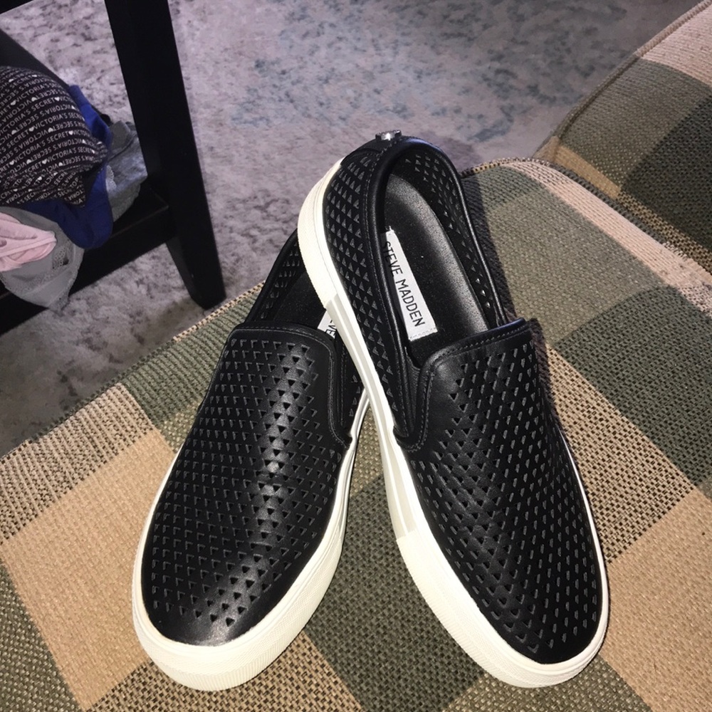 Steve Madden slip-ons size 7.5 good condition